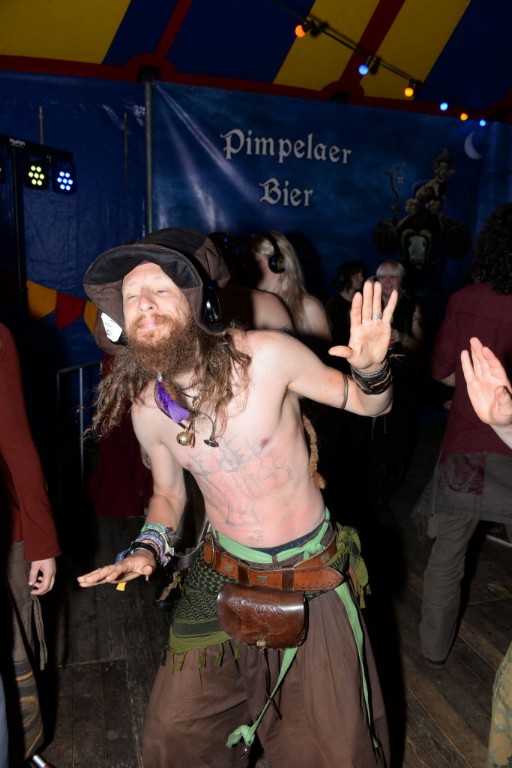 ../Images/Castlefest 2017 Silent disco zondag 046.jpg